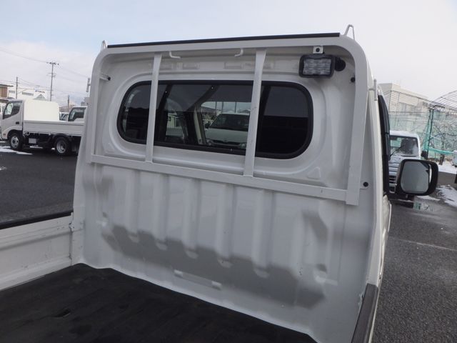 DAIHATSU HIJET TRUCK 4WD 2022 Image 31