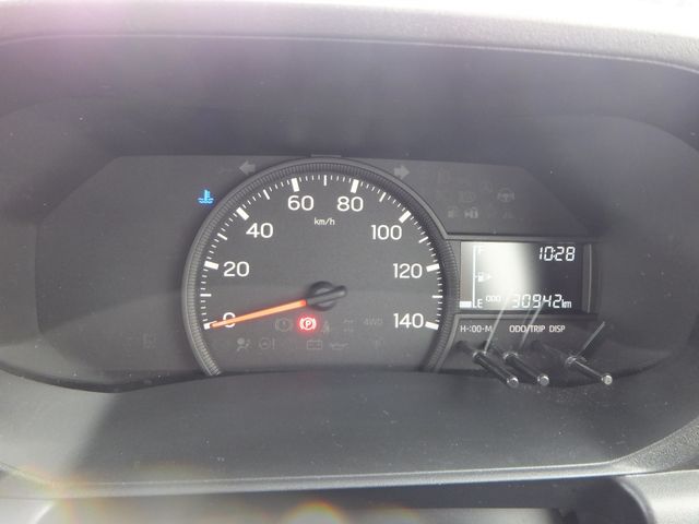 DAIHATSU HIJET TRUCK 4WD 2022 Image 31