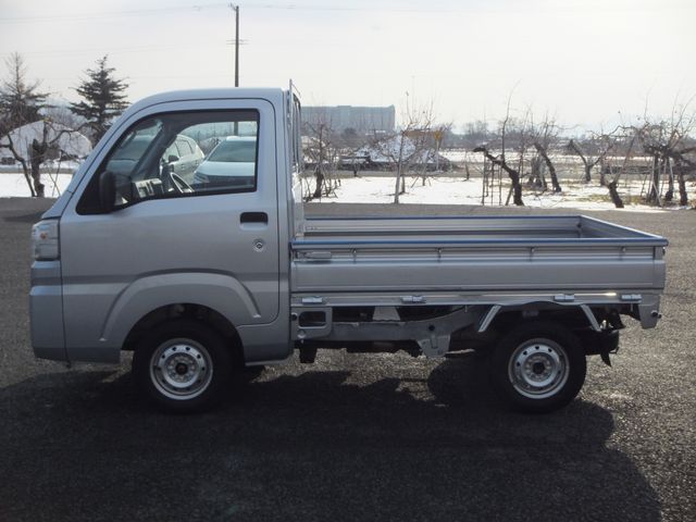 DAIHATSU HIJET TRUCK 4WD 2019 Image 31
