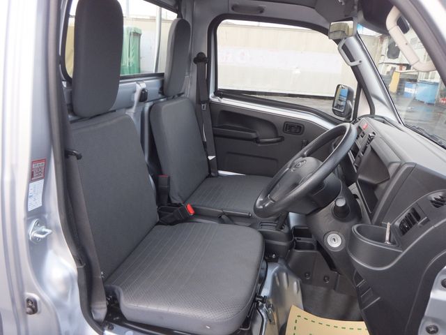 DAIHATSU HIJET TRUCK 4WD 2019 Image 31