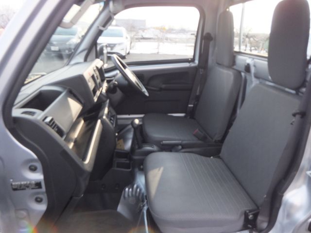 DAIHATSU HIJET TRUCK 4WD 2019 Image 31