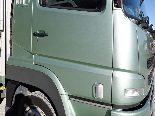 MITSUBISHI FUSOU SUPER GREAT 2014 Image 31