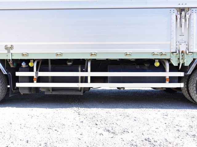 MITSUBISHI FUSOU SUPER GREAT 2014 Image 31