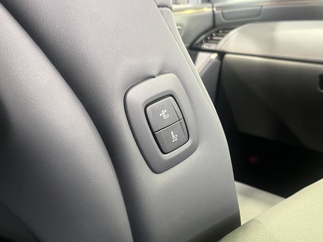 TOYOTA ALPHARD 4WD 2023 Image 31