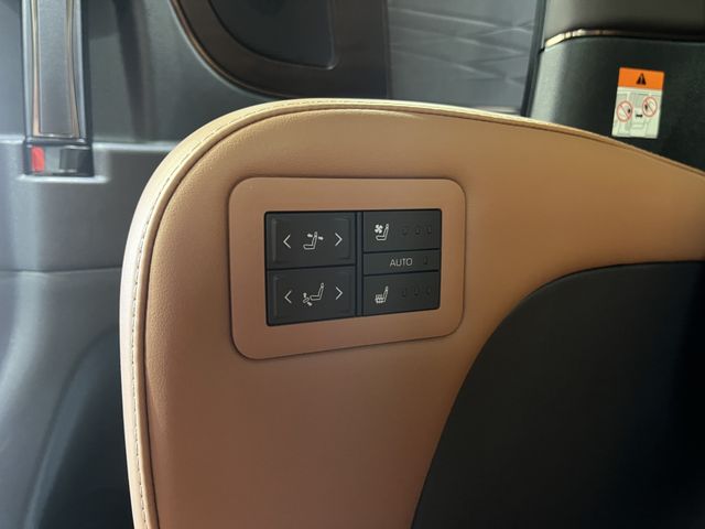 TOYOTA VELLFIRE  HYBRID 4WD 2023 Image 31