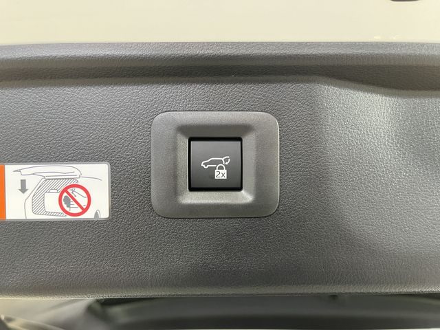 TOYOTA VELLFIRE  HYBRID 4WD 2023 Image 31