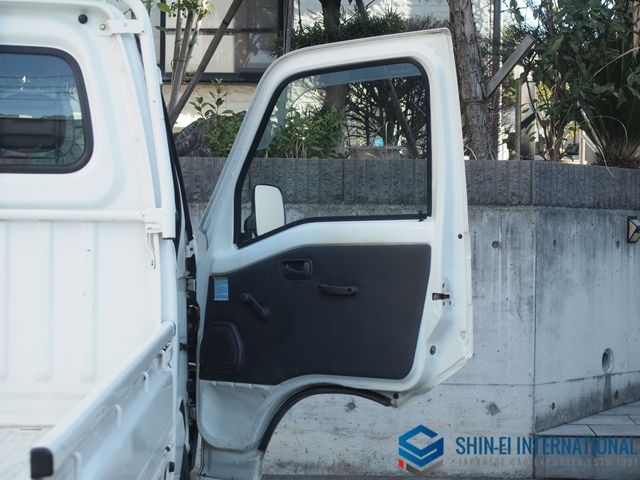 SUBARU SAMBAR TRUCK 4WD 2000 Image 31