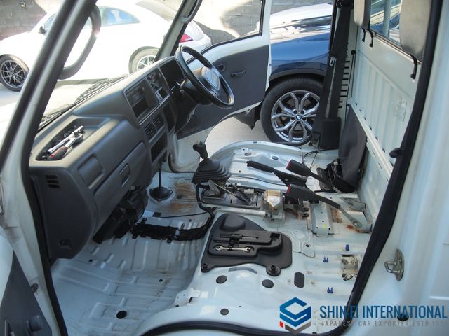 SUBARU SAMBAR TRUCK 4WD 2000 Image 31