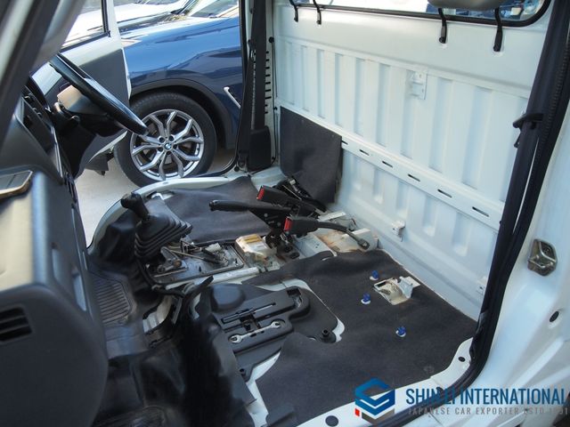 SUBARU SAMBAR TRUCK 4WD 2000 Image 31