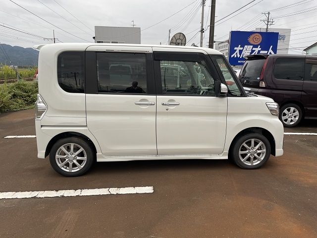 DAIHATSU TANTO CUSTOM 2016 Image 31