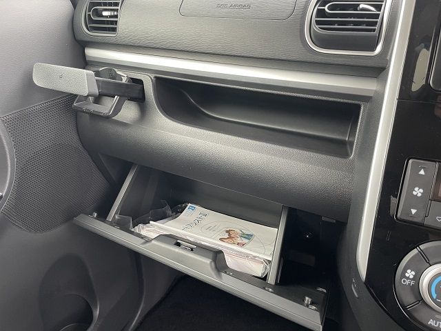 DAIHATSU TANTO CUSTOM 2016 Image 31