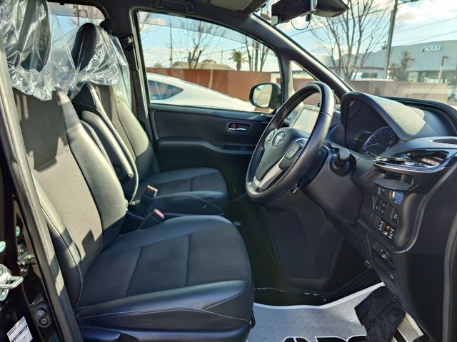 TOYOTA NOAH HYBRID 2016 Image 31