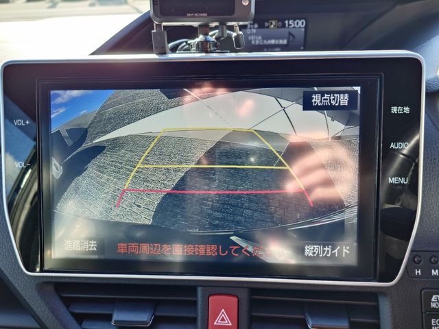 TOYOTA NOAH HYBRID 2016 Image 31