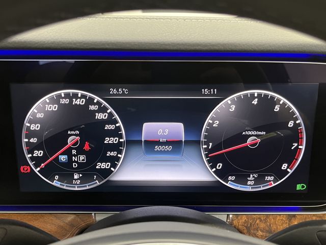 MERCEDES BENZ E CLAS 2017 Image 31