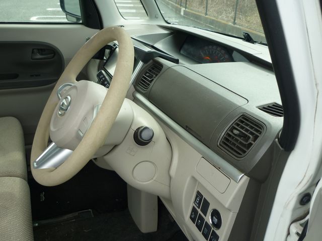 DAIHATSU TANTO 2014 Image 31