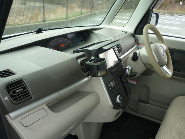 DAIHATSU TANTO 2014 Image 31