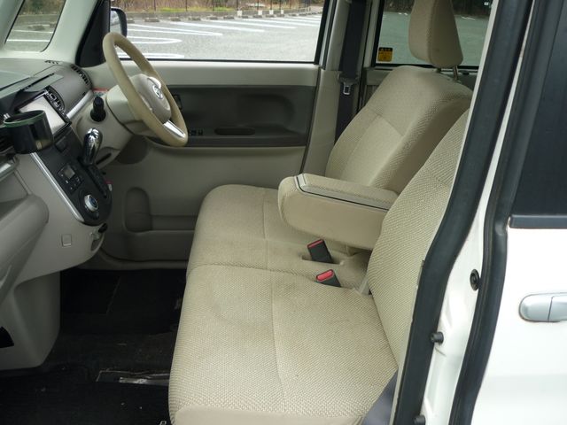 DAIHATSU TANTO 2014 Image 31