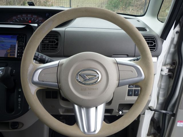 DAIHATSU TANTO 2014 Image 31