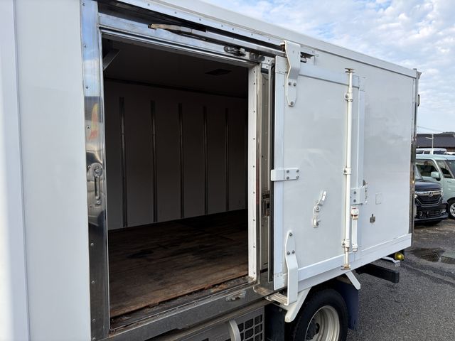 ISUZU ELF 2018 Image 31