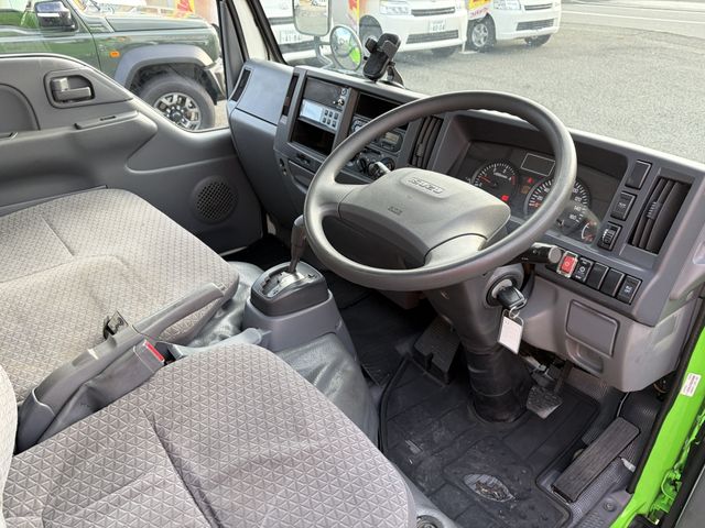 ISUZU ELF 2018 Image 31