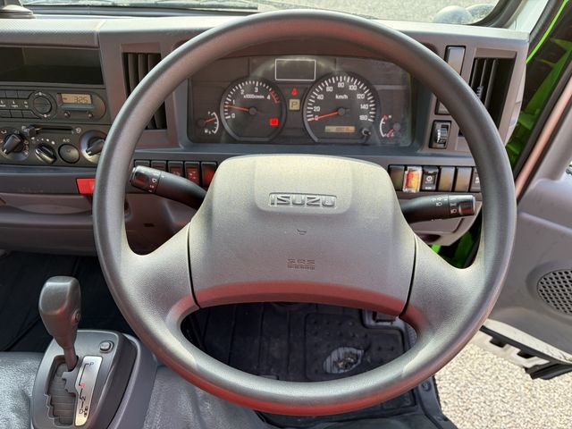 ISUZU ELF 2018 Image 31