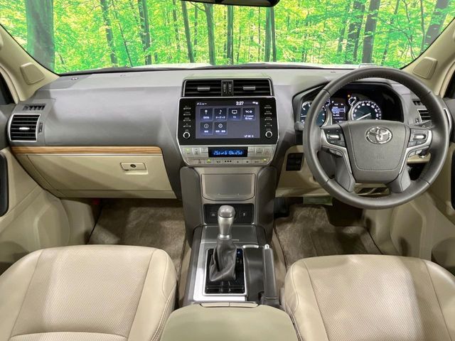 TOYOTA LANDCRUISER PRADO 2022 Image 31