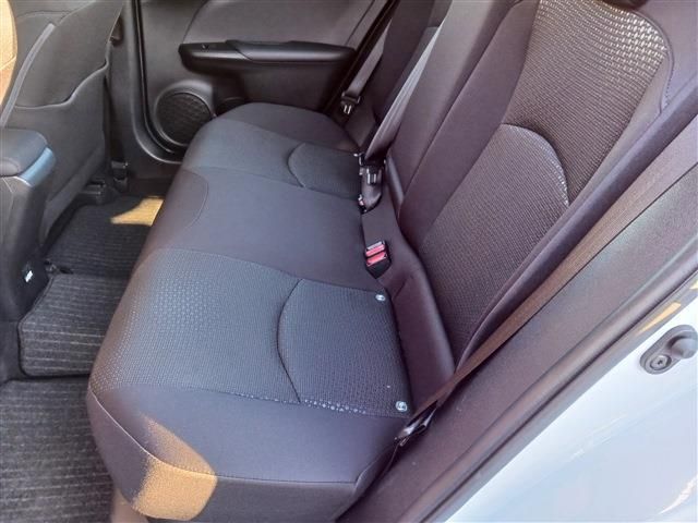 TOYOTA PRIUS 4WD 2021 Image 31