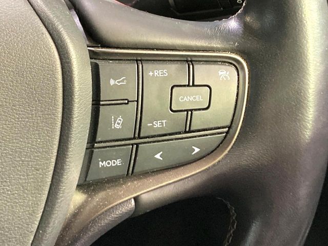 TOYOTA LEXUS UX250H 2019 Image 31