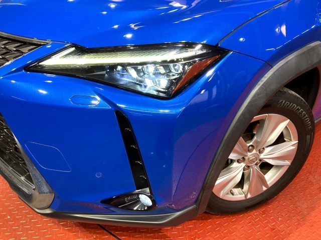 TOYOTA LEXUS UX250H 2019 Image 31
