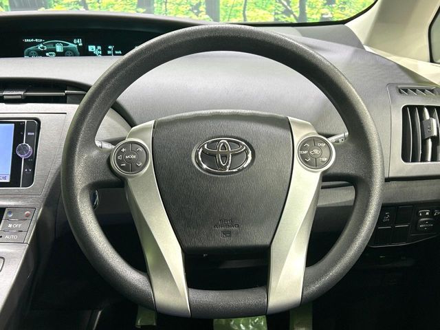 TOYOTA PRIUS 2013 Image 31