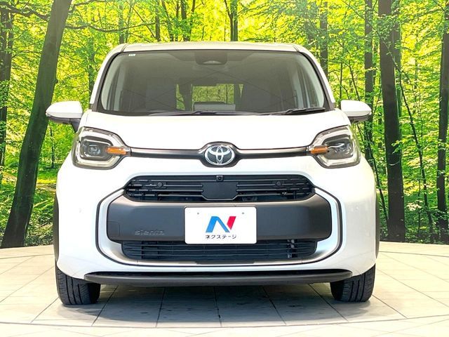 TOYOTA SIENTA HYBRID 2024 Image 31