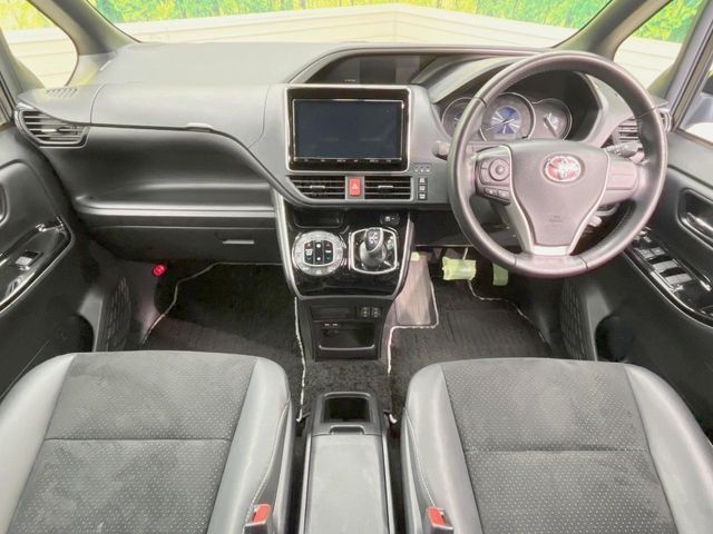 TOYOTA VOXY HYBRID 2020 Image 31