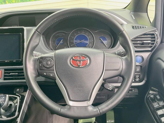 TOYOTA VOXY HYBRID 2020 Image 31