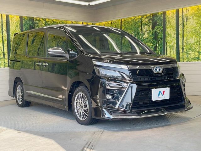 TOYOTA VOXY HYBRID 2020 Image 31