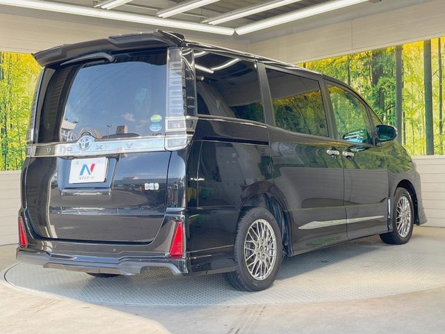 TOYOTA VOXY HYBRID 2020 Image 31