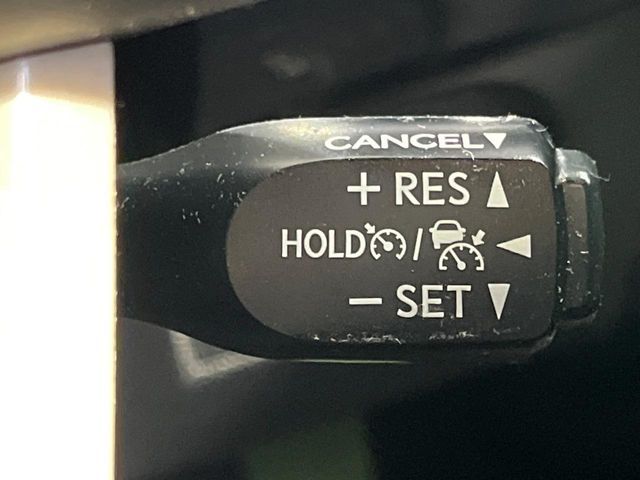 TOYOTA PRIUS 4WD 2017 Image 31