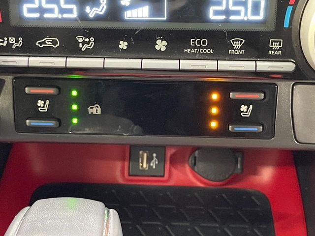 TOYOTA RAV4 HYBRID 4WD 2023 Image 31