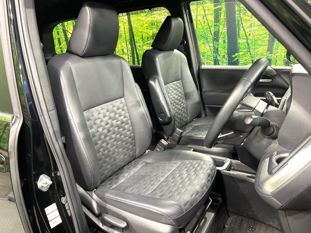 TOYOTA VOXY HYBRID 2023 Image 31