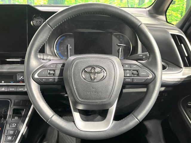 TOYOTA VOXY HYBRID 2023 Image 31