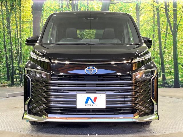 TOYOTA VOXY HYBRID 2023 Image 31