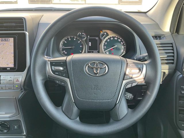 TOYOTA LANDCRUISER PRADO 2023 Image 31