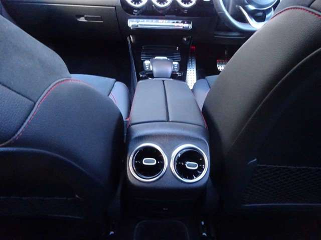 MERCEDES BENZ A CLAS 2022 Image 31