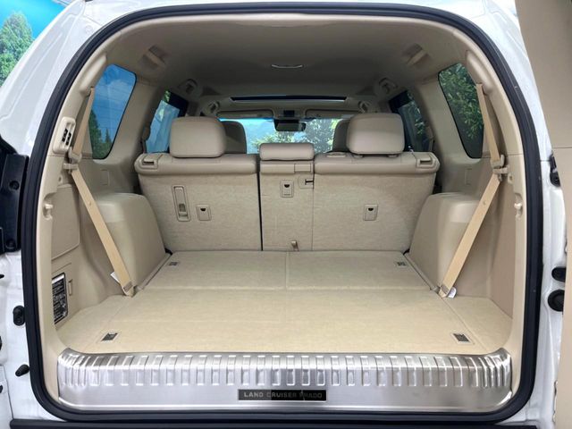 TOYOTA LANDCRUISER PRADO 2023 Image 31