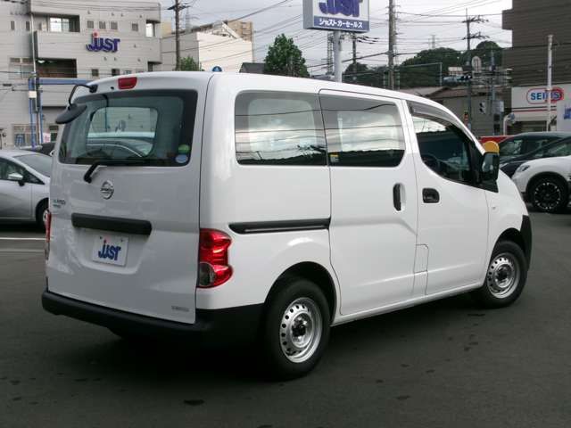 NISSAN NV200 VANETTE VAN 2018 Image 31