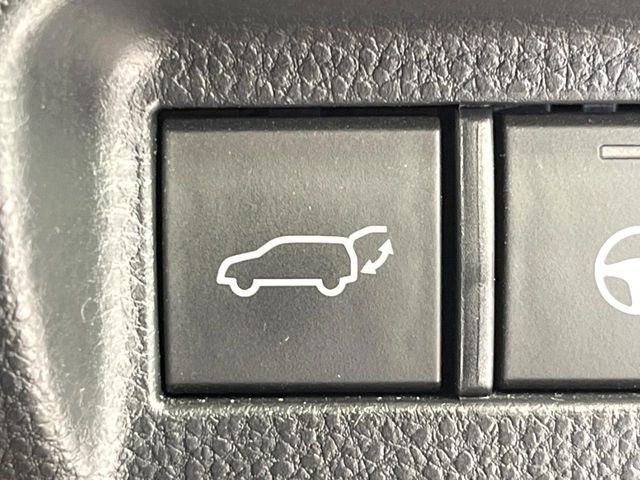 TOYOTA HARRIER 2WD 2022 Image 31