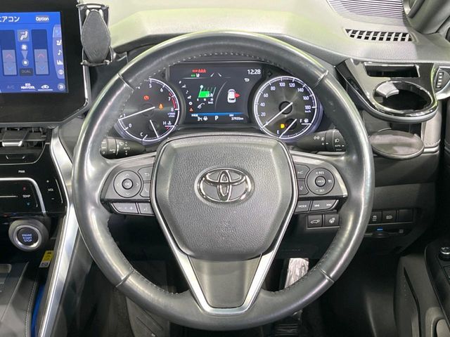 TOYOTA HARRIER 2WD 2022 Image 31