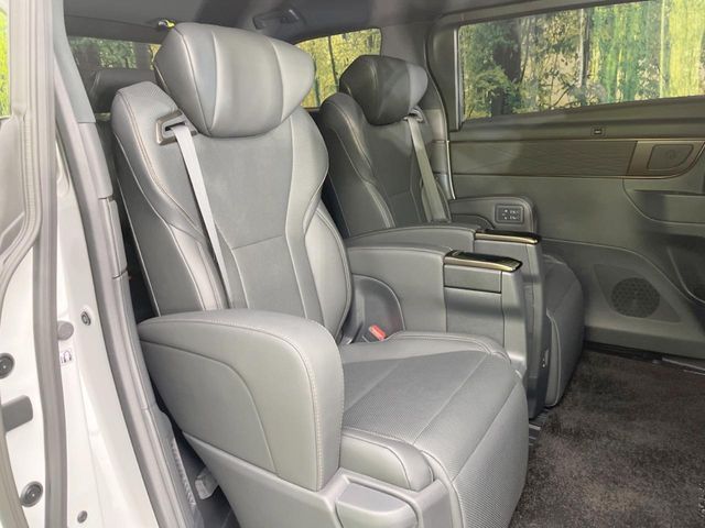 TOYOTA ALPHARD 2025 Image 31