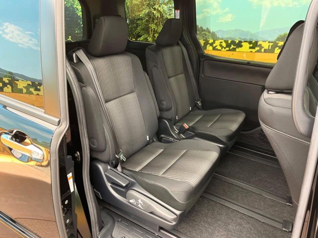 TOYOTA VOXY 2019 Image 31