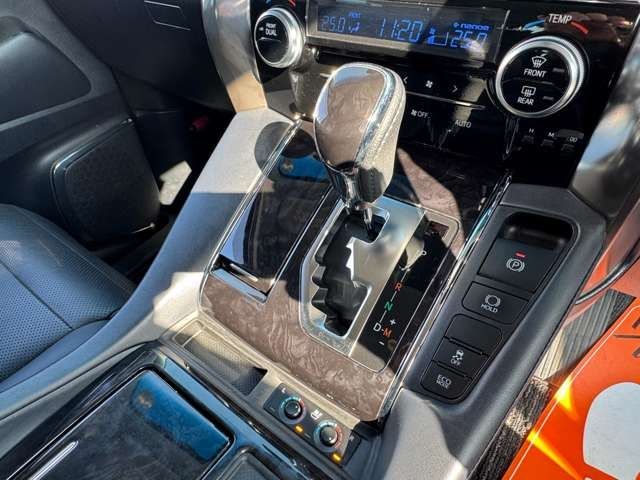 TOYOTA ALPHARD 2019 Image 31