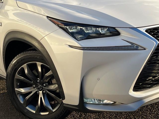 TOYOTA LEXUS NX300H AWD 2015 Image 31